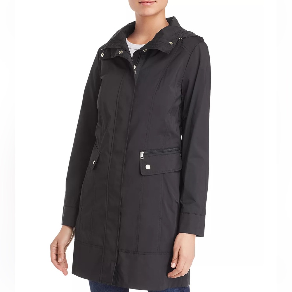 Cole Haan
Travel Packable Rain Jacket